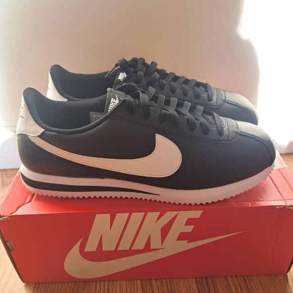 NEW Nike Cortez Basic Black White Shoes DM4044-001 Men\'s Size 11.5 main image 11
